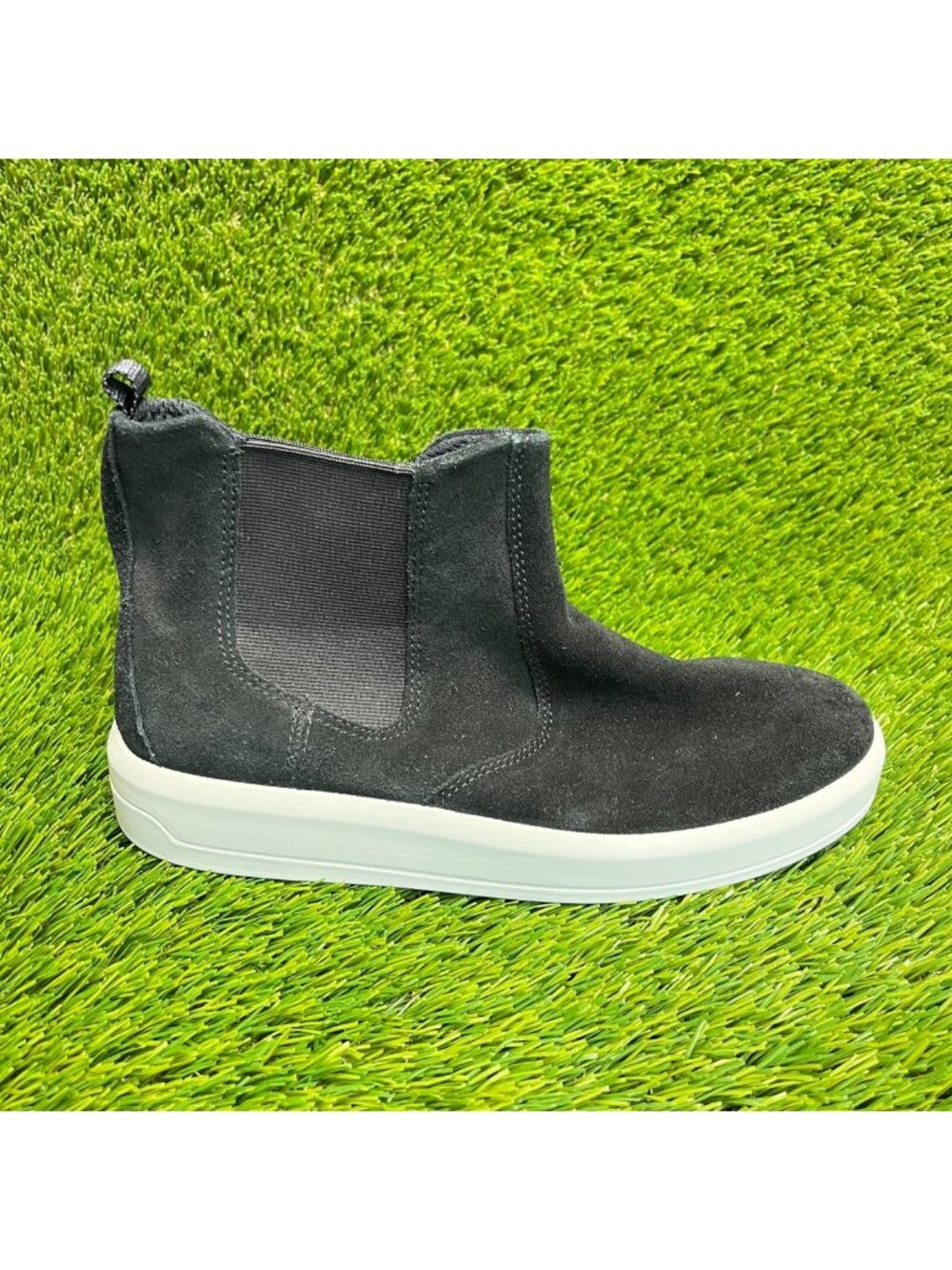 Ecco‎ Soft 9 II Womens Size 7-7.5 Black Casual Classic Chelsea Suede Boots Shoes